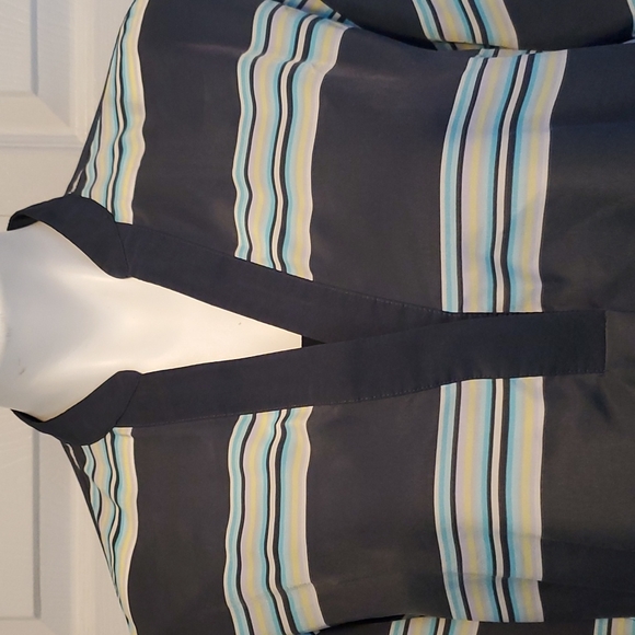 GAP Designed & Crafted Split Neck Women's Charcoal Striped Long Sleeve - Small - Picture 2 of 8